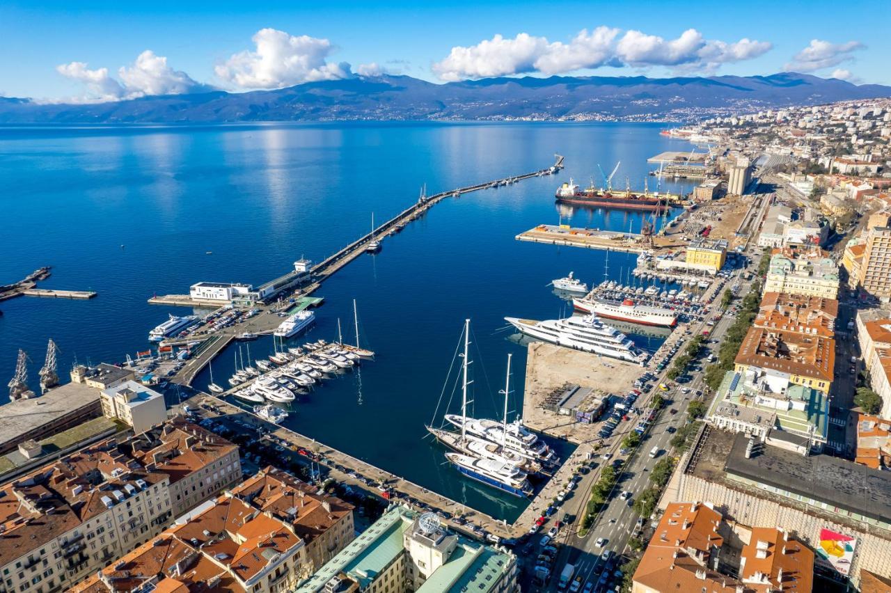 My Way Room, Parking, Sea View, Terrace Rijeka Exterior photo