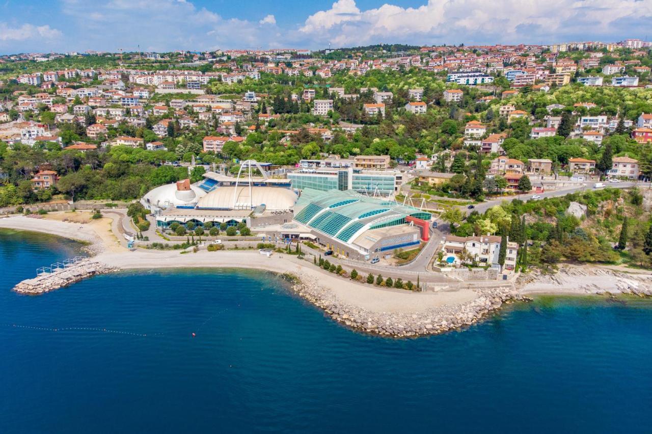 My Way Room, Parking, Sea View, Terrace Rijeka Exterior photo